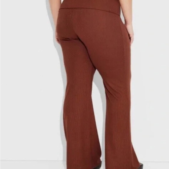 Women's Mid-Rise Ribbed Foldover Flare Leggings - Wild Fable 4X - Picture 4 of 6